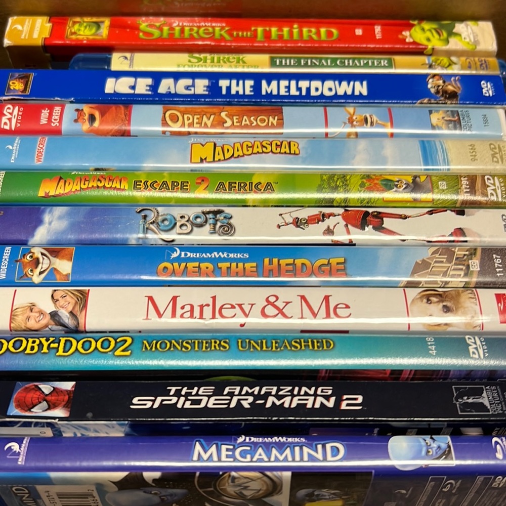 12 for 1 family dvd film movies shrek Ice age megamind Madagascar spider man